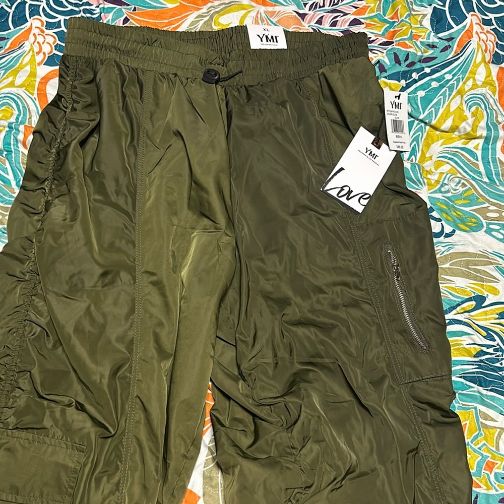 Women’s Green Cargo Joggers